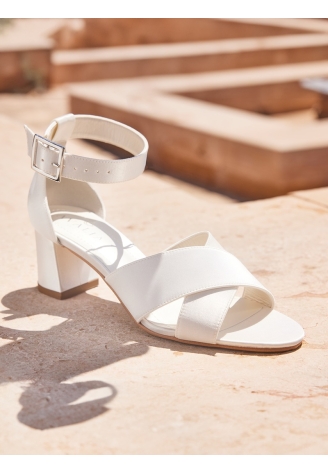 Avalia Francy Brautschuhe