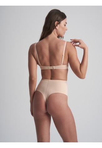 BYE BRA Sculpting Mid Waist Thong Beigefarben