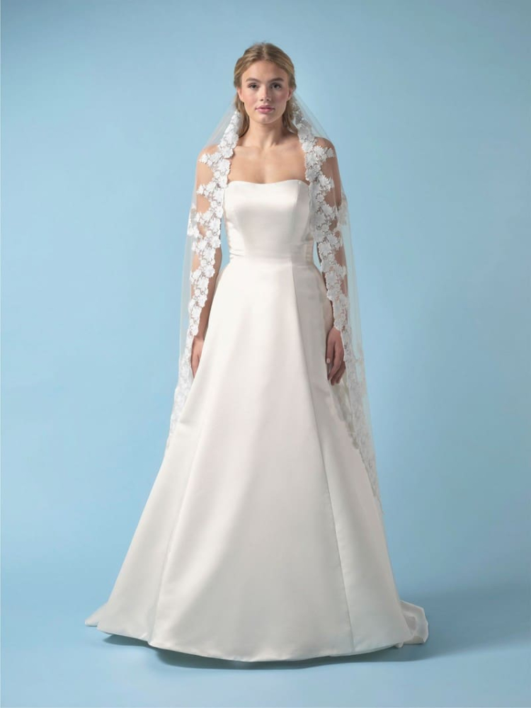 Poirier S439-150-SOFT Schleier Gestickte Blumen - 150 cm main product photo