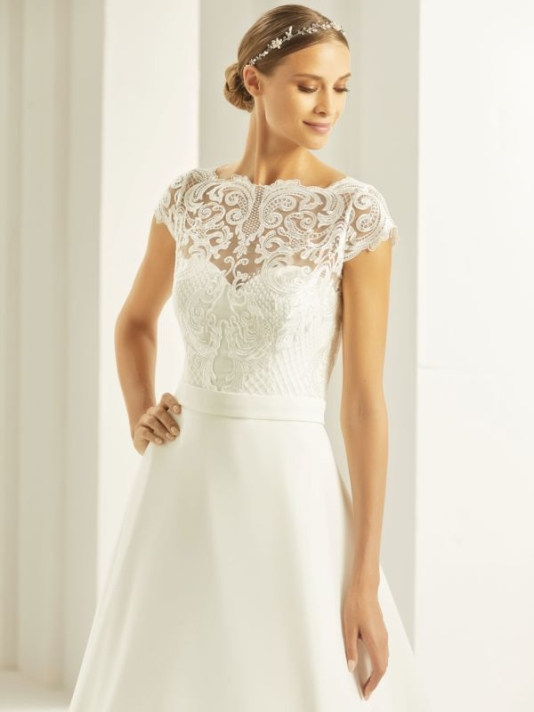 Bianco Evento E269 Bolero Spitze main product photo