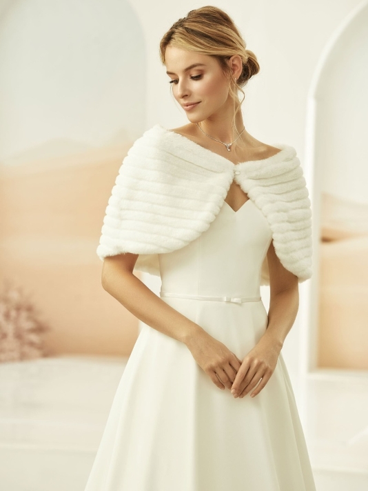 Bianco Evento E329 Cape Kunstfell main product photo